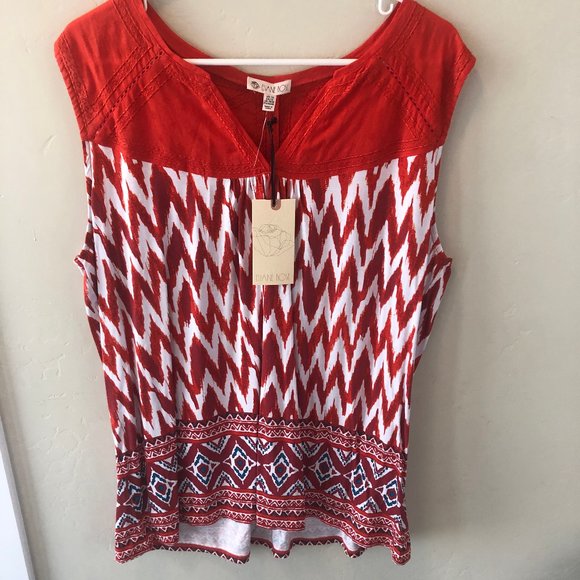 Eliene Rose Fun Zig Zag Lightweight Top PLUS 1x - Picture 1 of 4